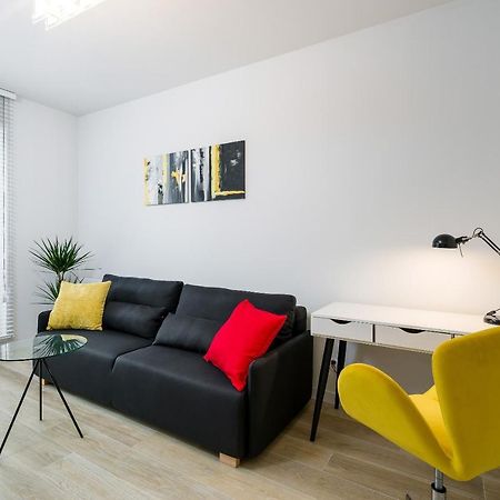 Apartments Poznan Fabryczna By Renters エクステリア 写真